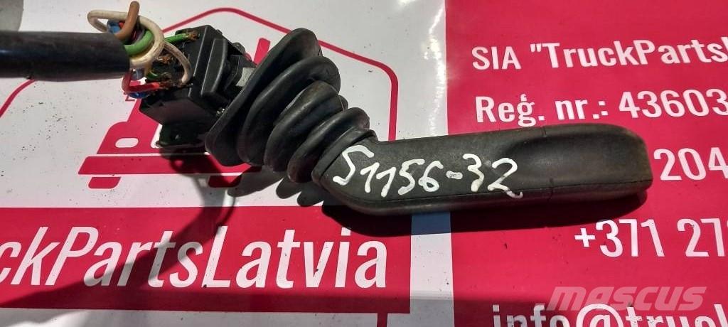 Scania R 420.   1402449 Kabíny a interiér