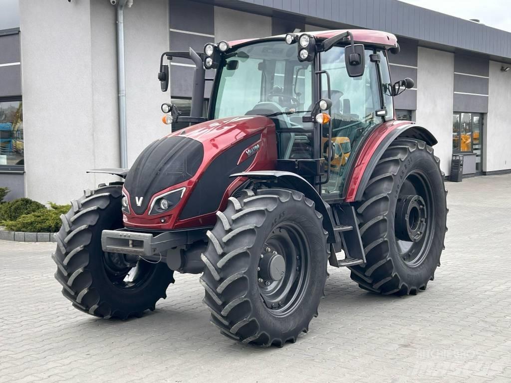 Valtra A 104 Traktory