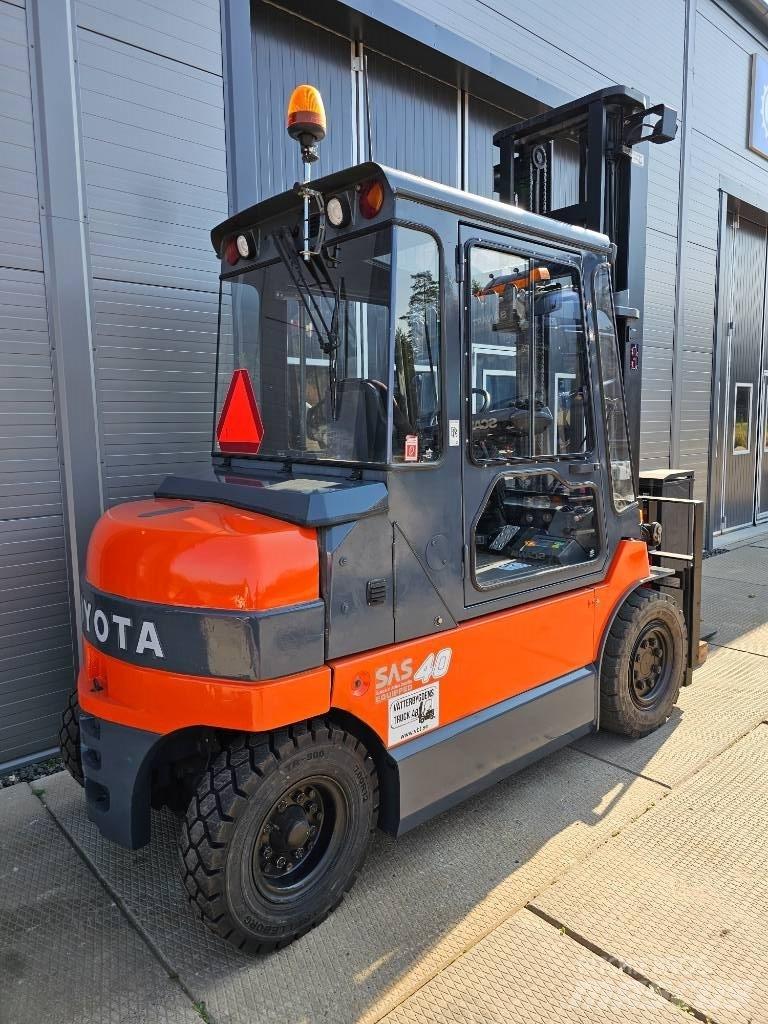 Toyota 7 FBMF 40 Akumulátorové vozíky