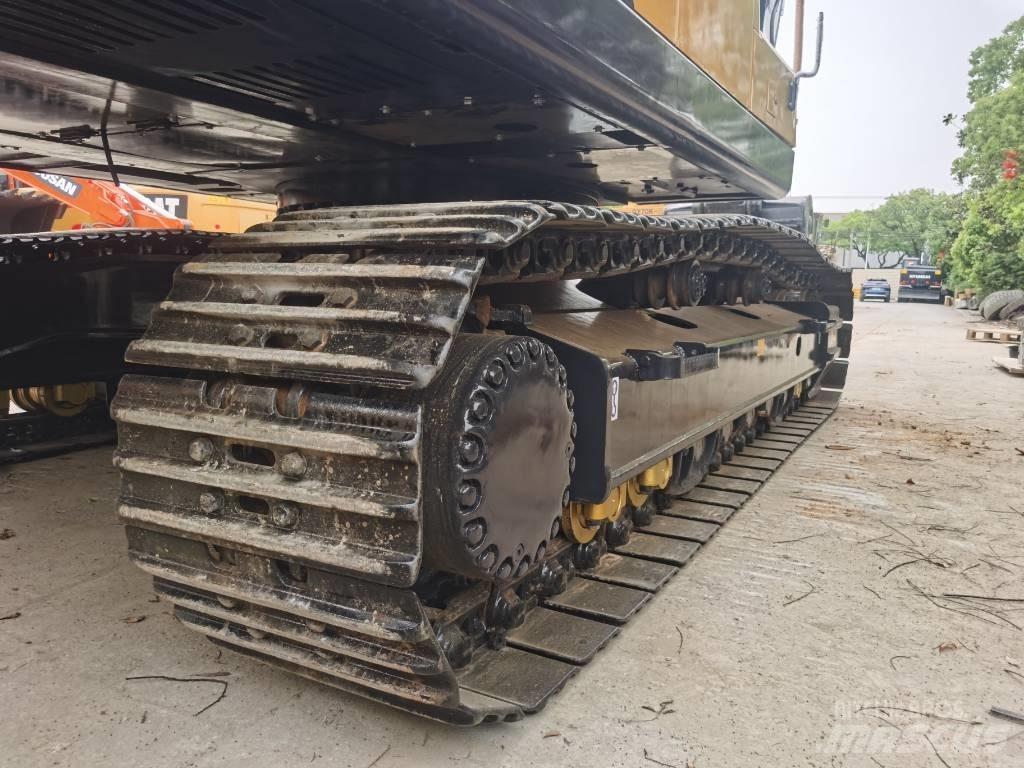 Volvo EC 380 D L Pásové rýpadlá