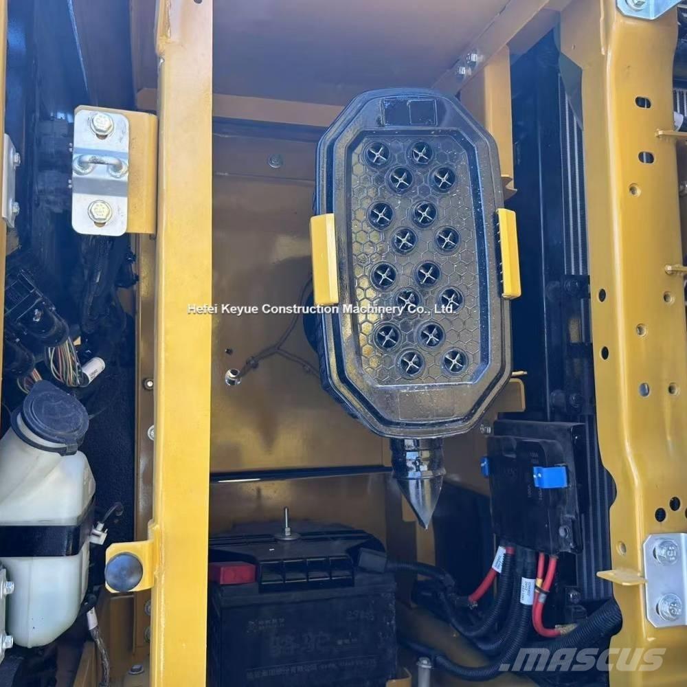 CAT 320 GC Pásové rýpadlá