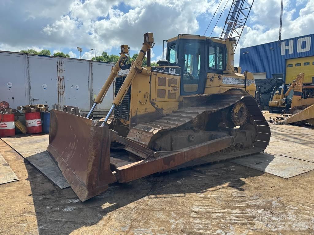 CAT D 6 R LGP Pásové dozéry