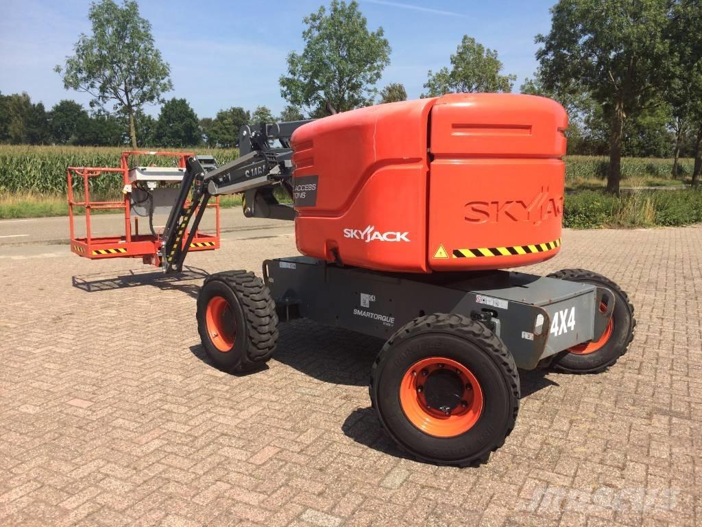 SkyJack SJ 46 AJ Kĺbové plošiny