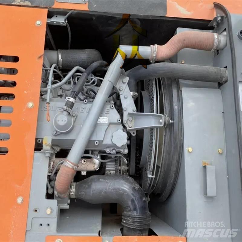 Hitachi ZX 210 Pásové rýpadlá