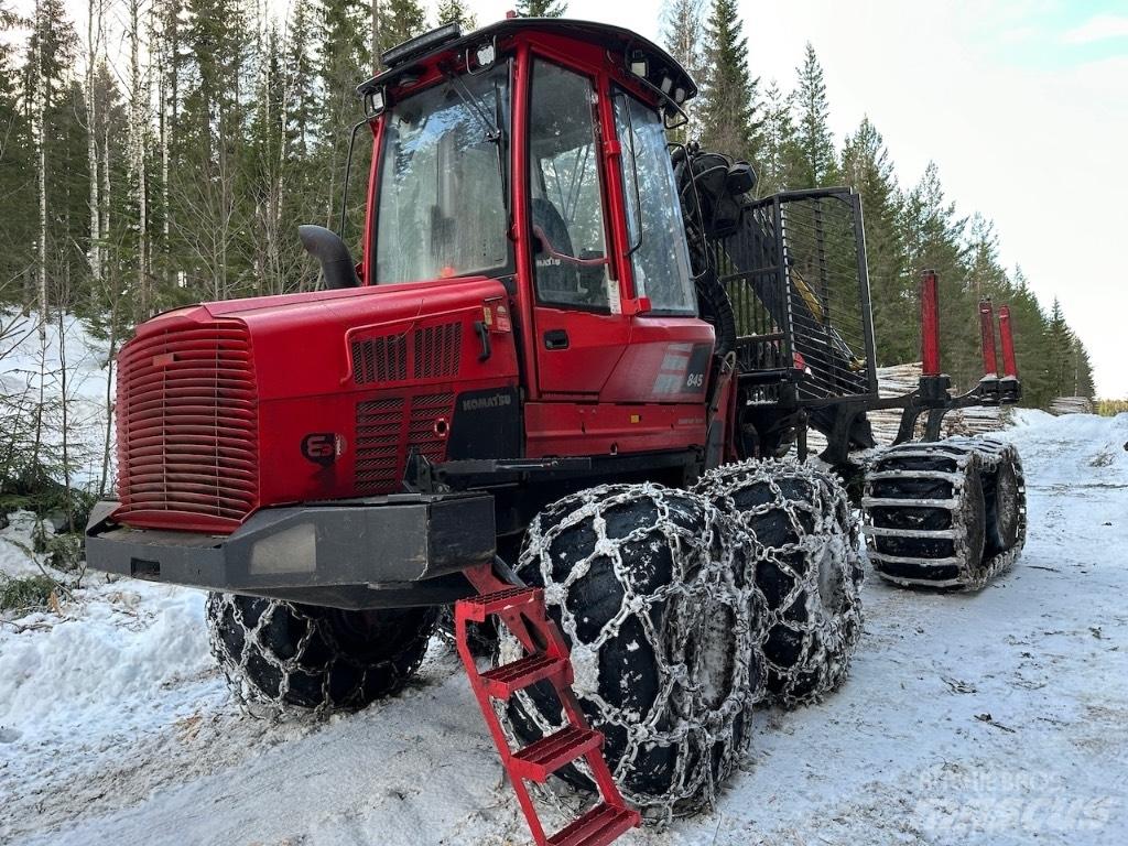 Komatsu 845 Lesné traktory