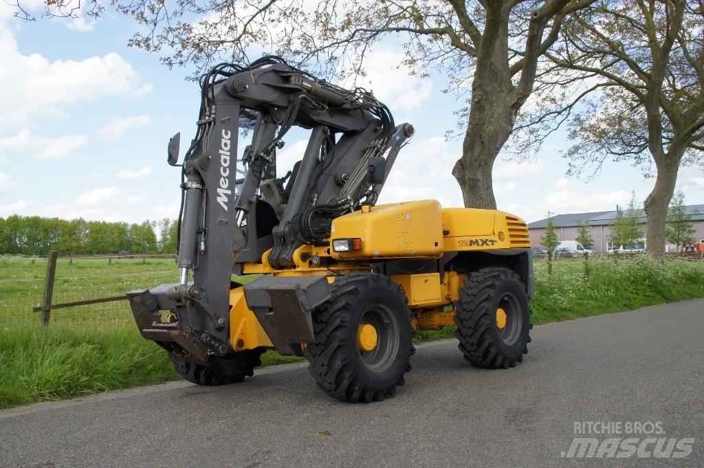 Mecalac 12 MXT Kolesové rýpadlá