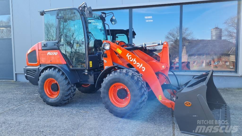 Kubota R 070 Kolesové nakladače