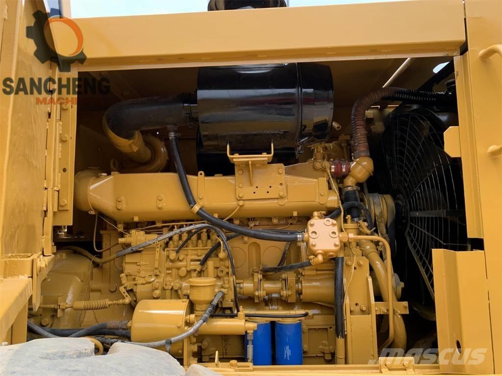 CAT 950E Kolesové nakladače