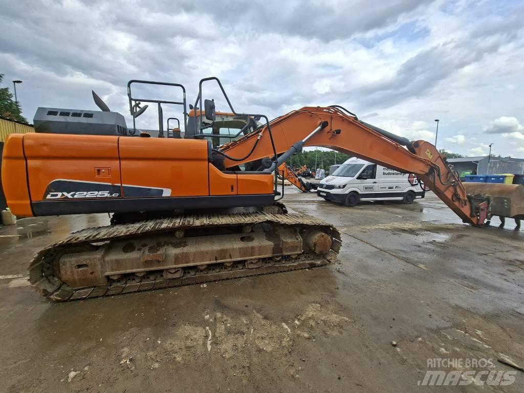Doosan DX225LC-5 Pásové rýpadlá
