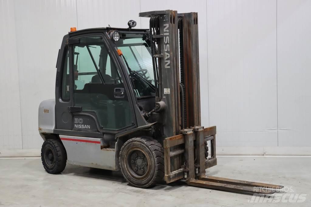 Nissan FGD02A30Q Dieselové vozíky