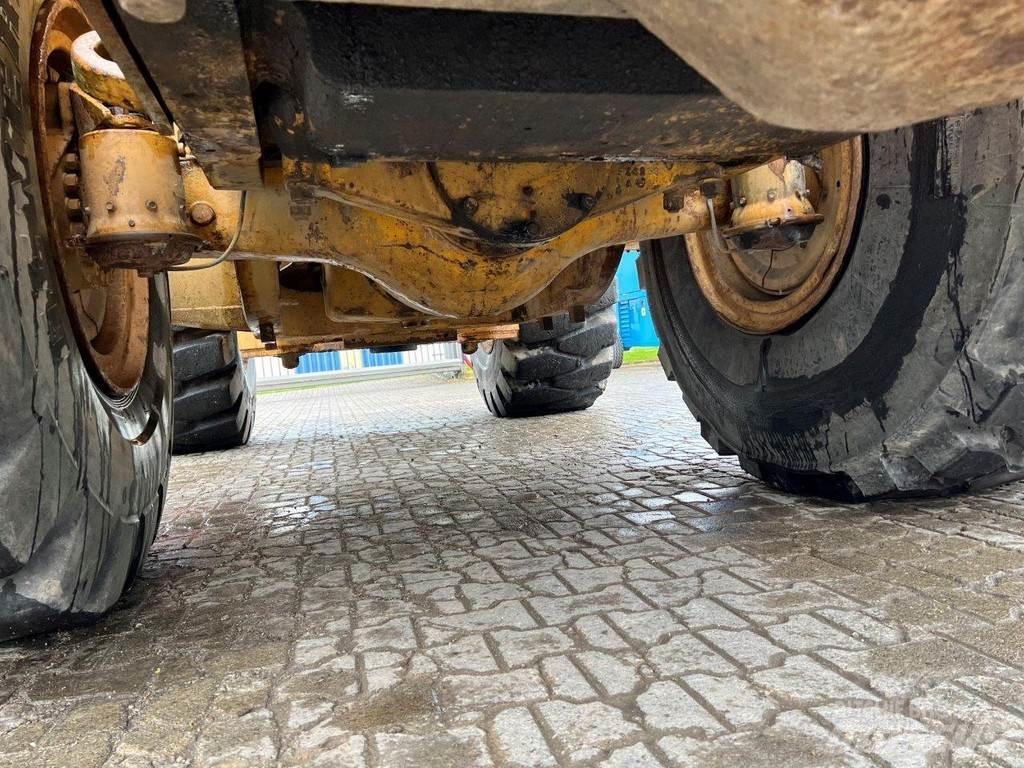 CAT 980B NVT Kolesové nakladače