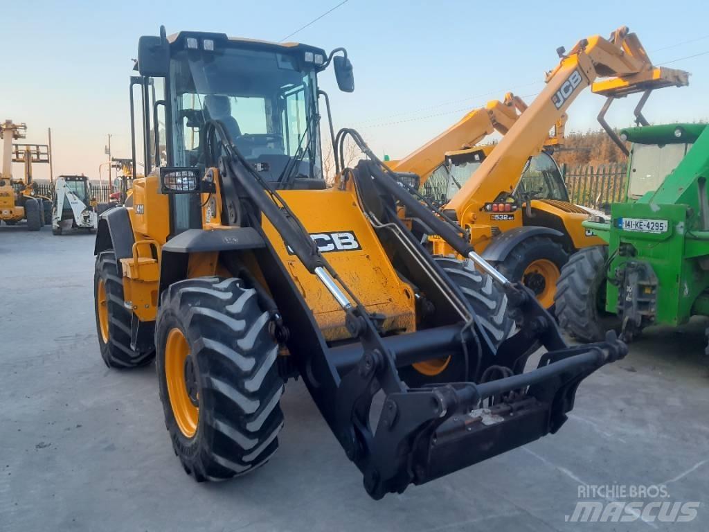 JCB 411 Kolesové nakladače