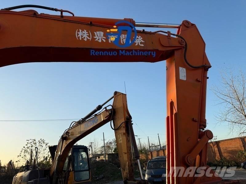 Hitachi ZX 350 Pásové rýpadlá