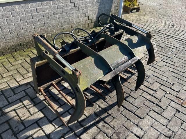 JCB Pelikan bak Lopaty