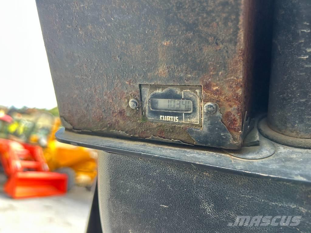 Mecalac TA3S Stavebné sklápače