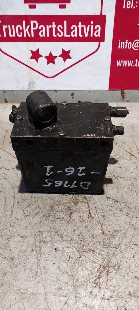 DAF XF 105.   1450903 Hydraulika