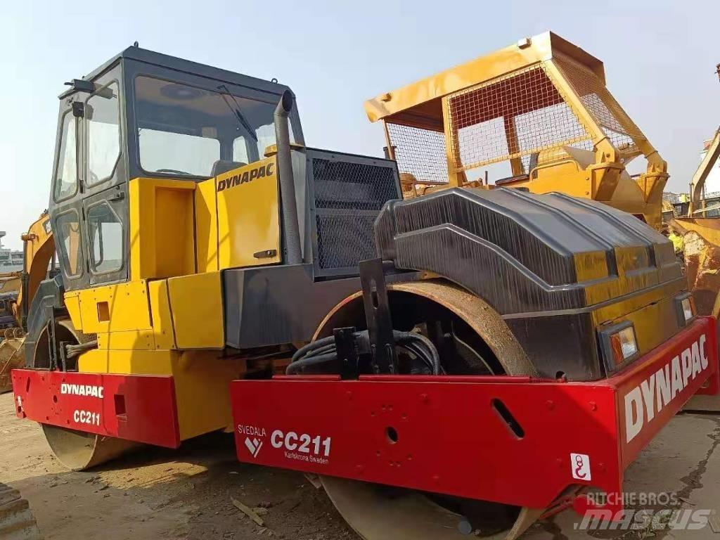 Dynapac CC 211 Tandemové valce