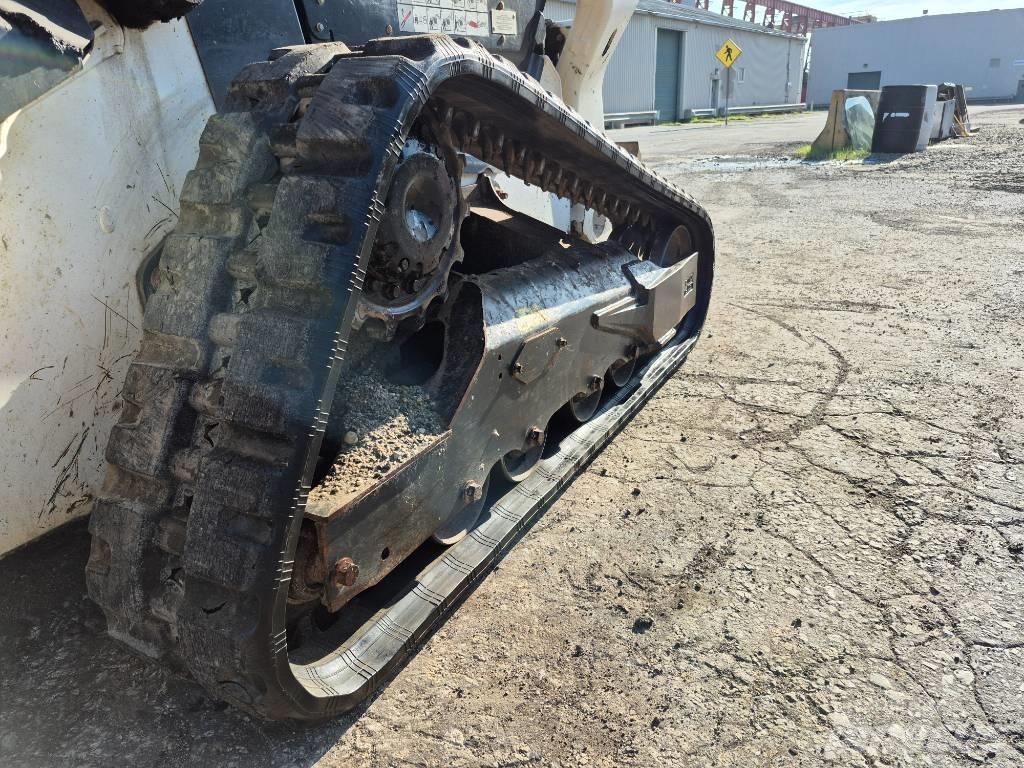 Bobcat T 76 Šmykom riadené nakladače