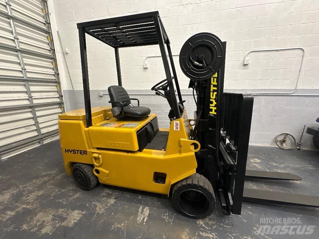 Hyster S 60 XL MIL Iné