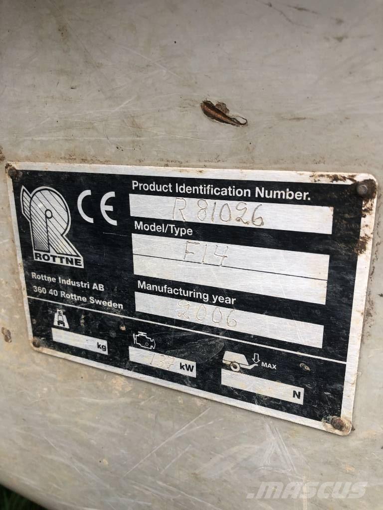 Rottne Solid F14 Lesné traktory