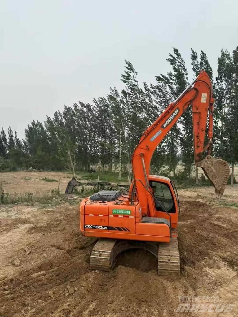 Doosan DX150 Pásové rýpadlá