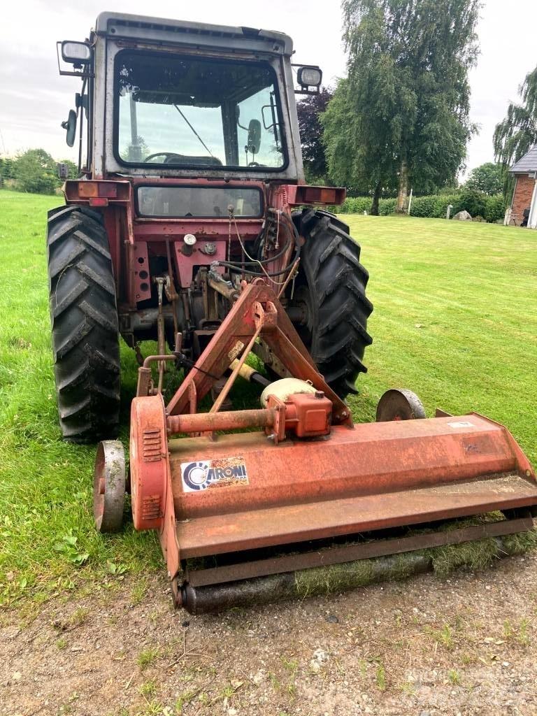 Massey Ferguson 550 Traktory