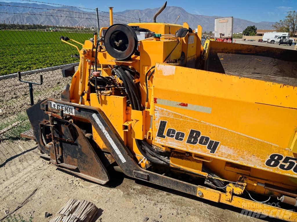 LeeBoy L 8500 Finišéry