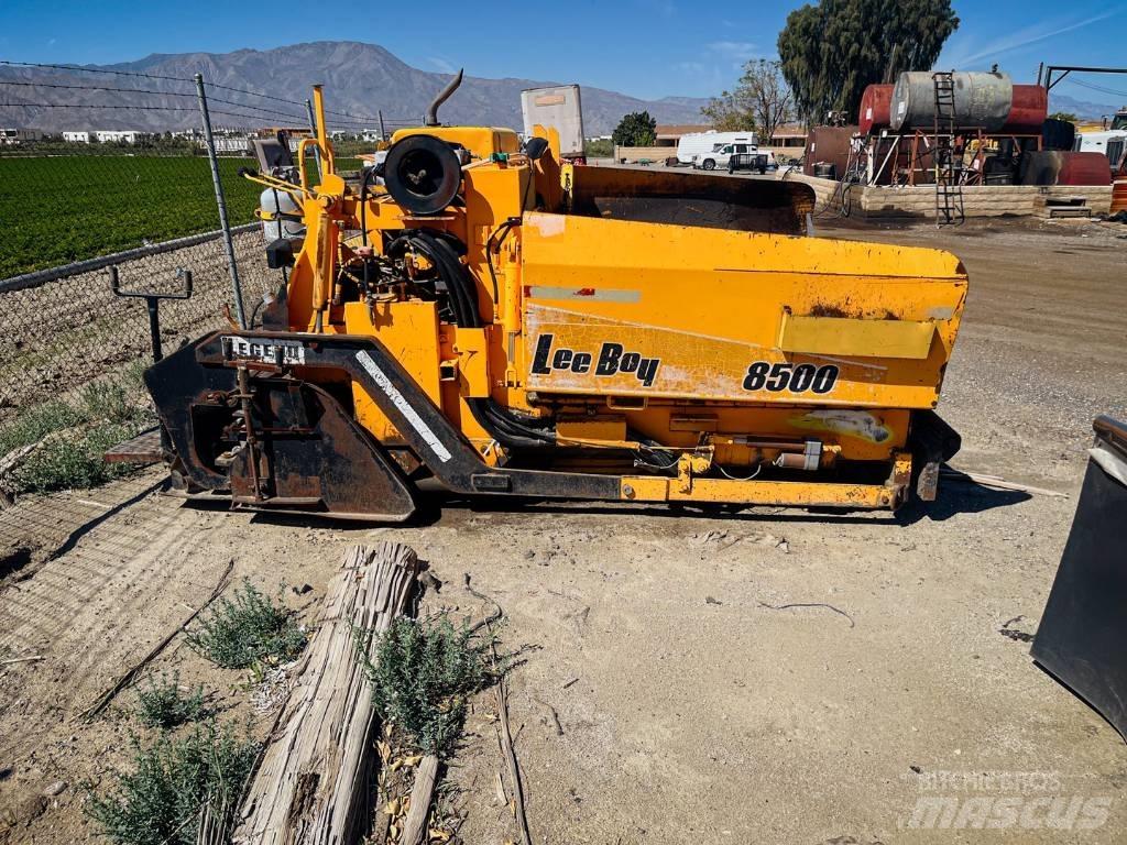 LeeBoy L 8500 Finišéry