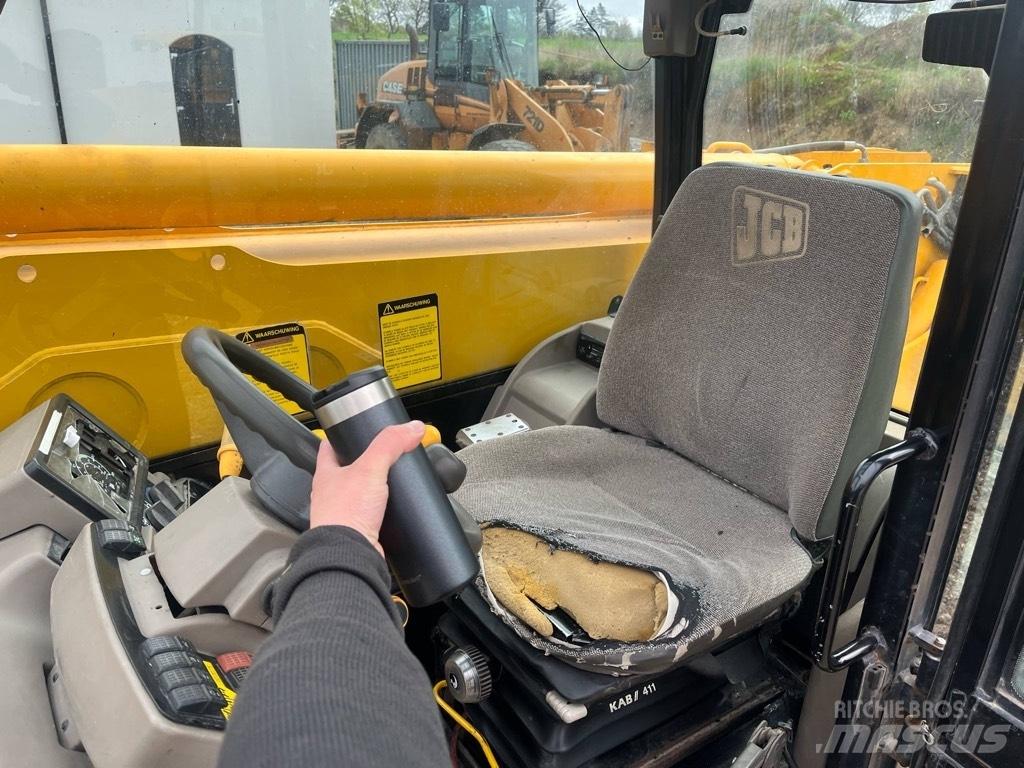 JCB 532-120 Teleskopické manipulátory