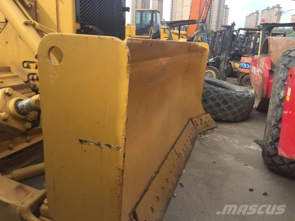 CAT D 7 G Pásové dozéry