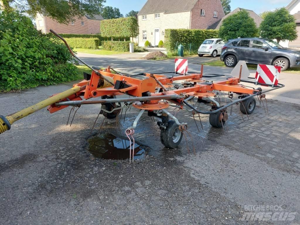 Fella TH 790 Obracače a zhrabovače sena