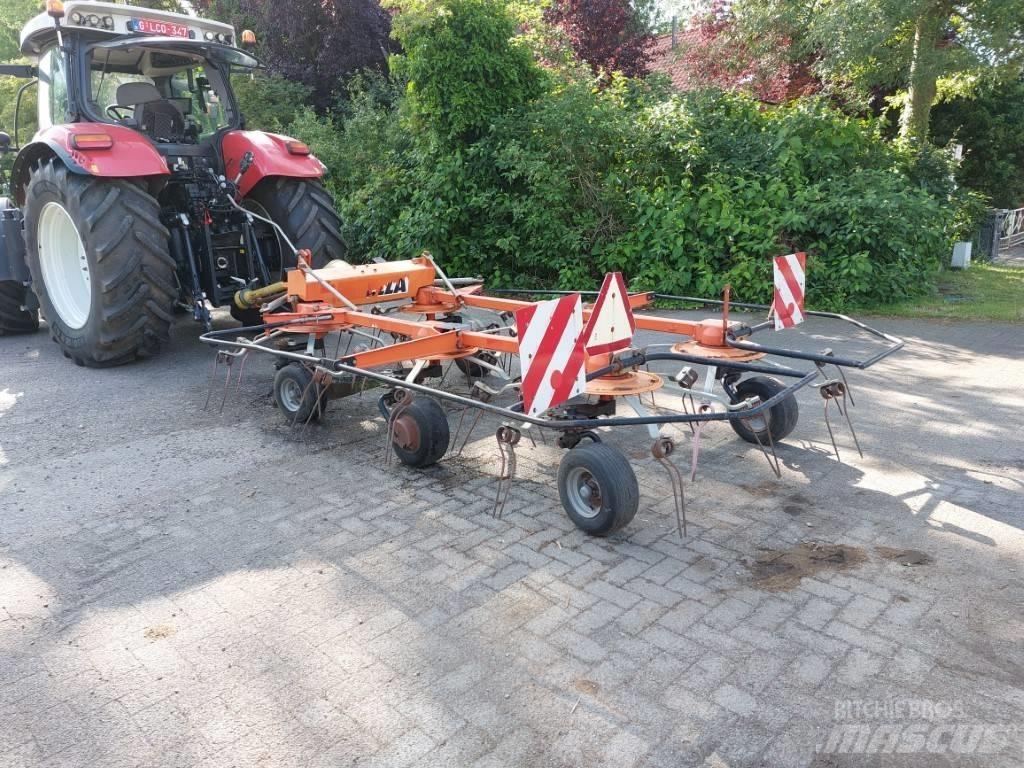 Fella TH 790 Obracače a zhrabovače sena