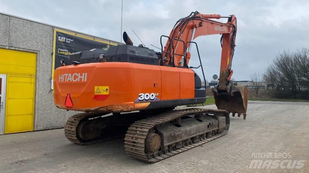 Hitachi ZX 300 LC-6 Pásové rýpadlá