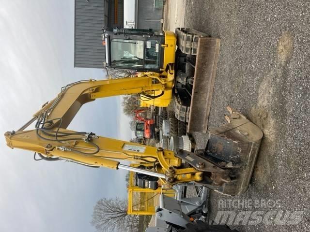 Komatsu PC80MR Teleskopické manipulátory