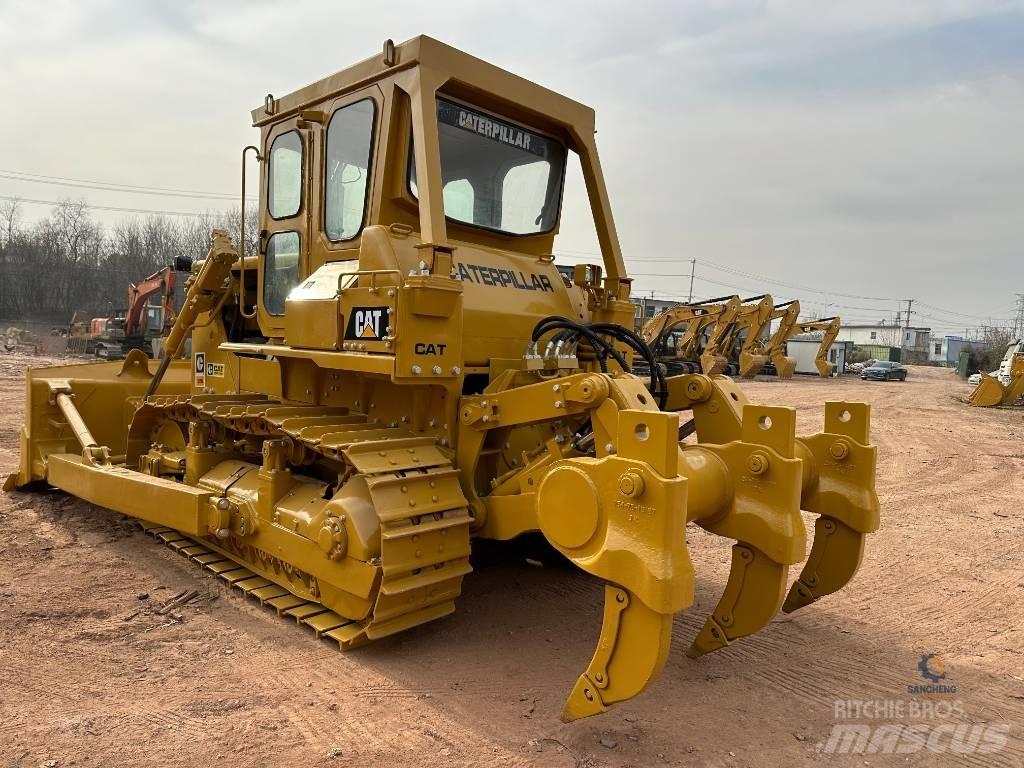 CAT D7G Pásové dozéry