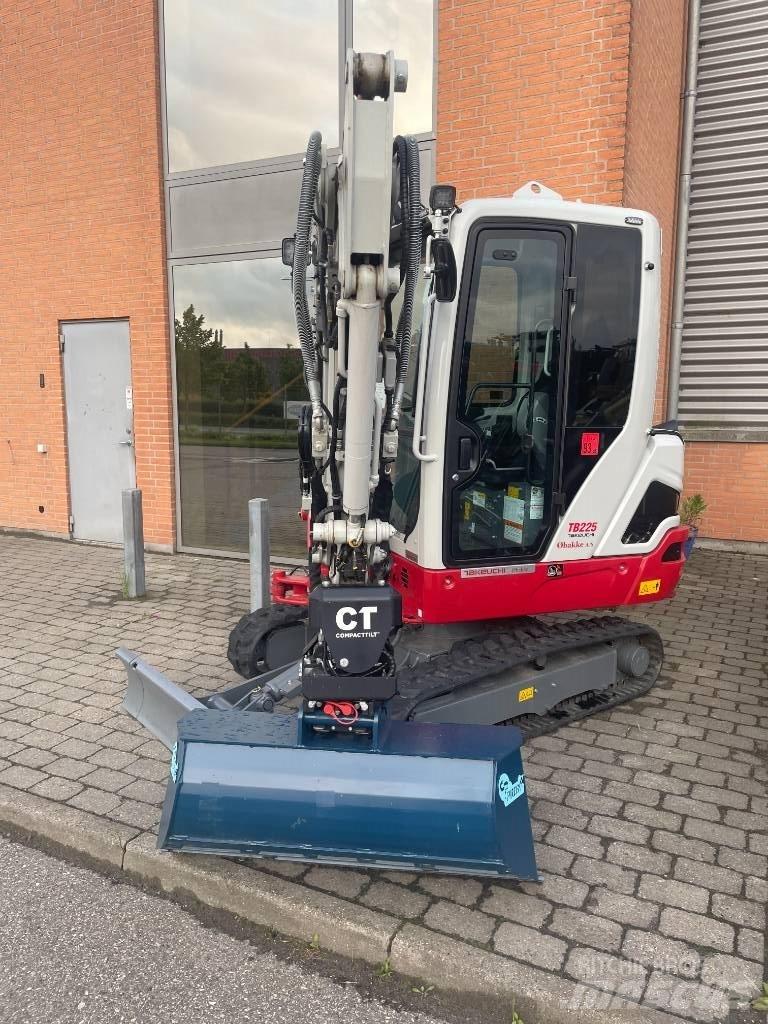 Takeuchi TB 225 Mini rýpadlá < 7t