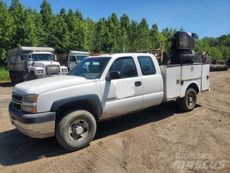 GMC 2500 Nakladacia/sklápacia bočnica