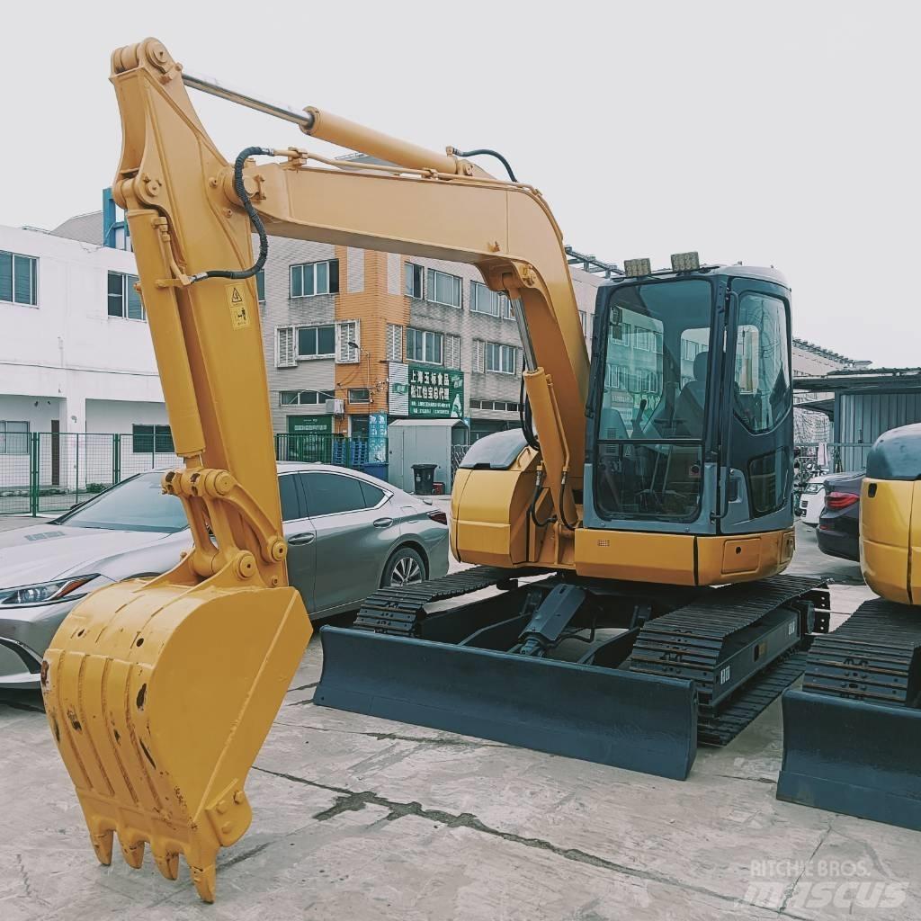 Komatsu PC 78 US Pásové rýpadlá
