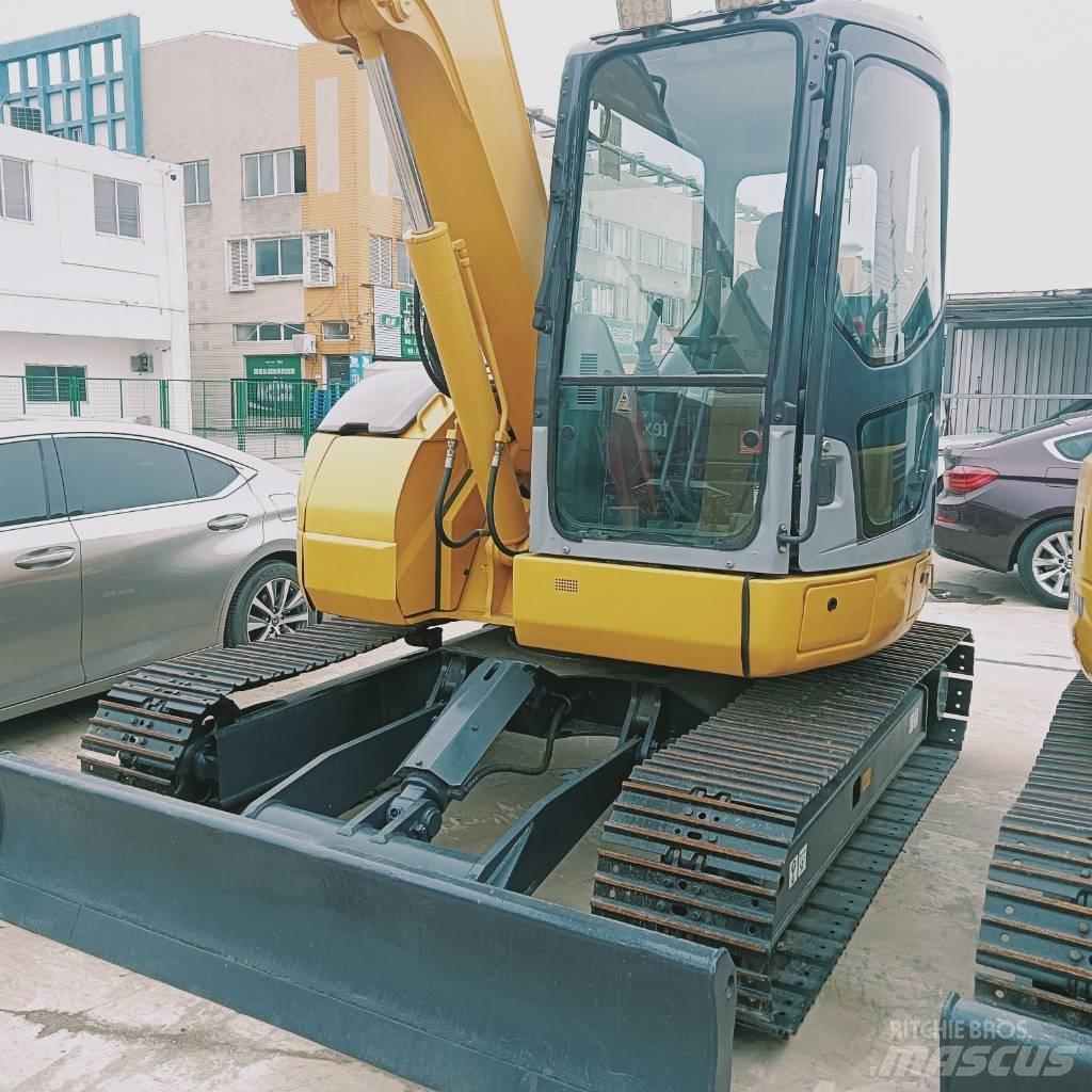 Komatsu PC 78 US Pásové rýpadlá