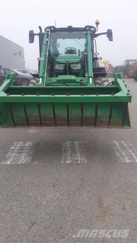 John Deere 6R120 Traktory