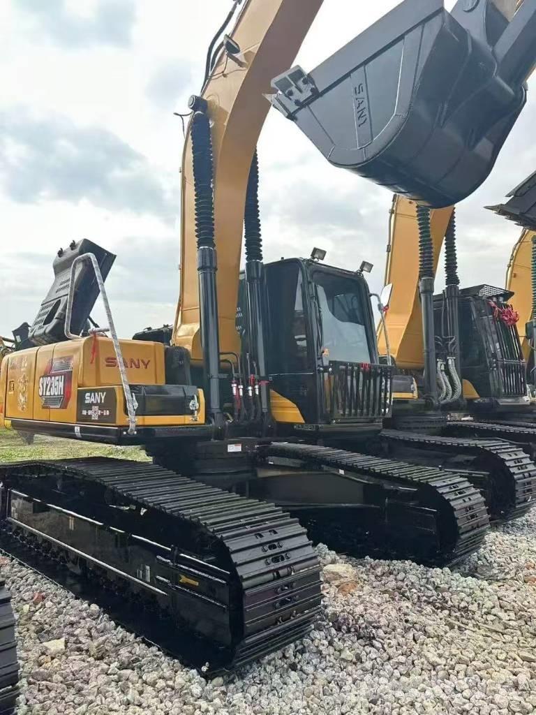 Sany 215C Pásové rýpadlá