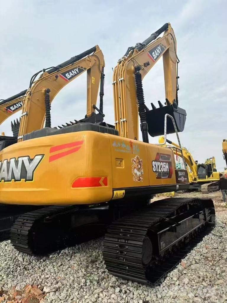 Sany 215C Pásové rýpadlá