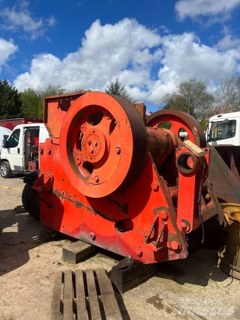 Sandvik QJ 341 Mobilné drviče