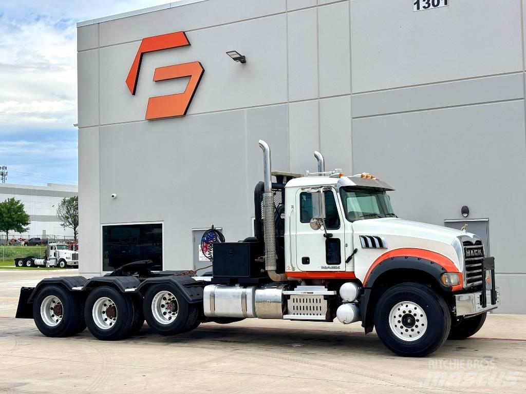 Mack GU 713 Vyslobodzovacie vozidlá