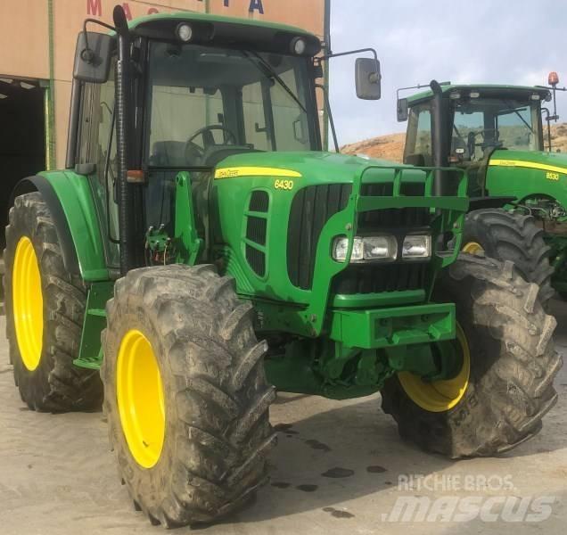 John Deere 6430 Traktory