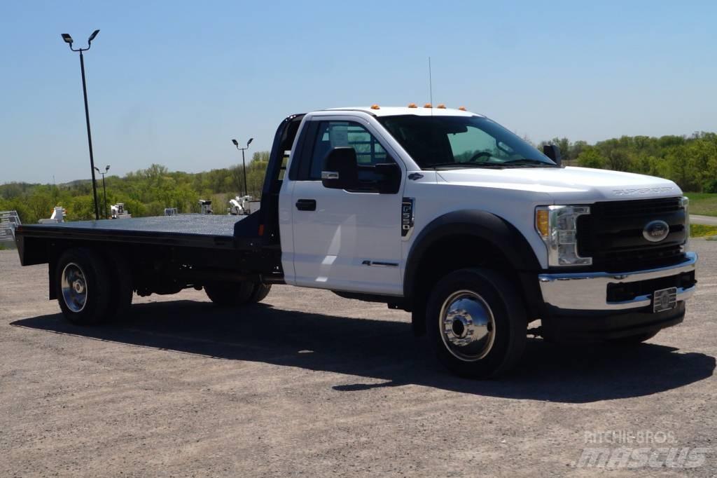 Ford F 550 XL SD Plošinové nákladné automobily/nákladné automobily so sklápacími bočnicami