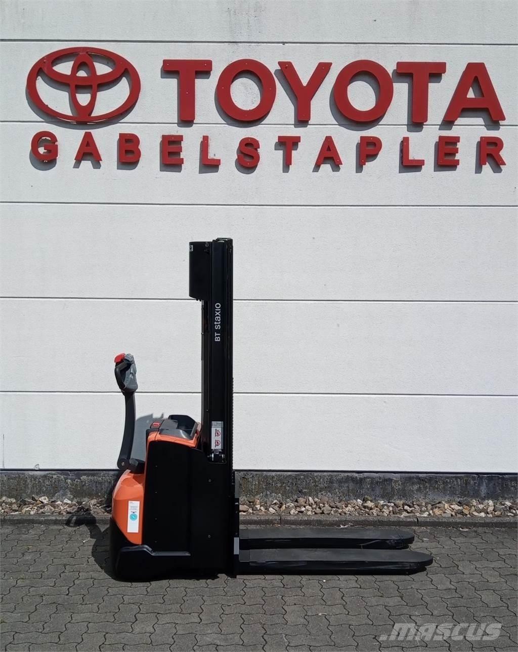 Toyota SWE140L Samohybné vozíky