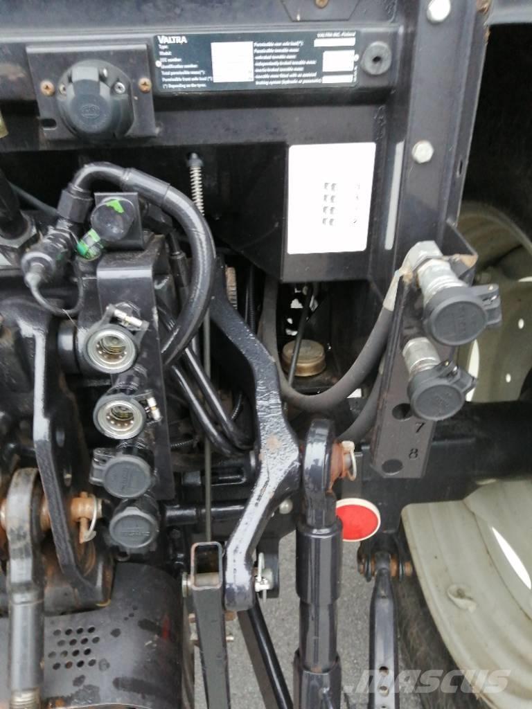 Valtra A 95 Traktory