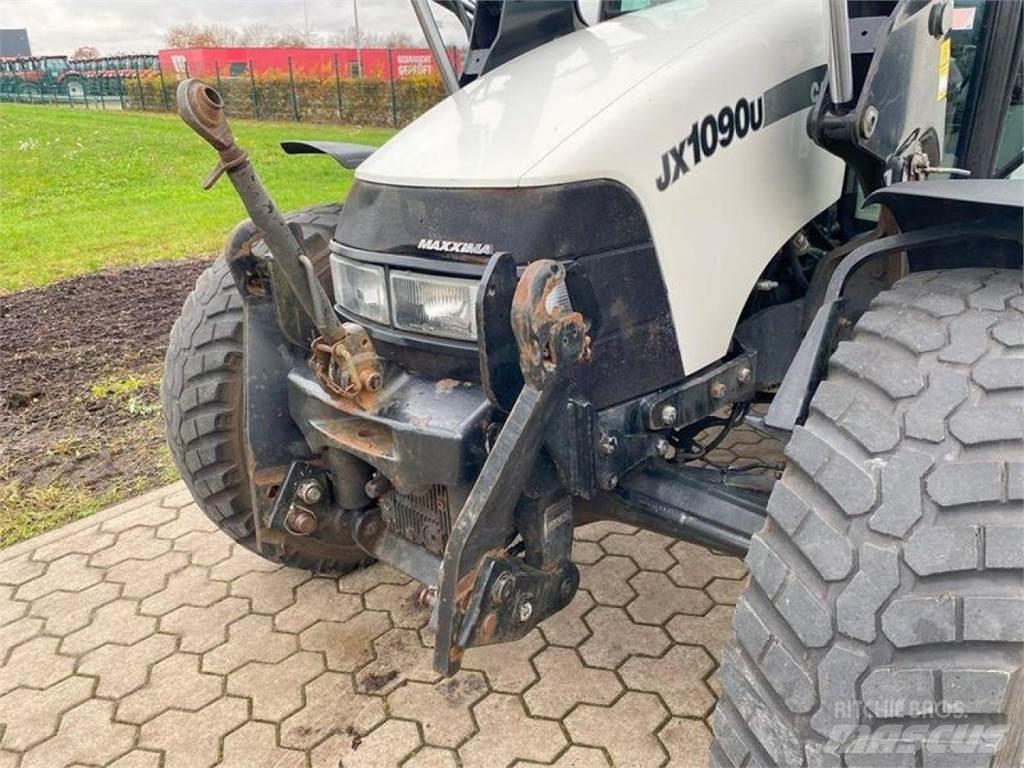 Case IH JX 1090U Traktory