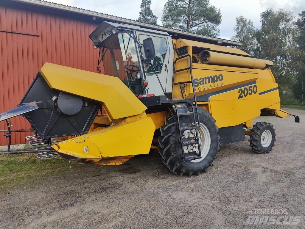 Sampo-Rosenlew 2050 Kombinované zberacie stroje